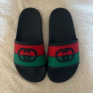 Gucci Logo Slides